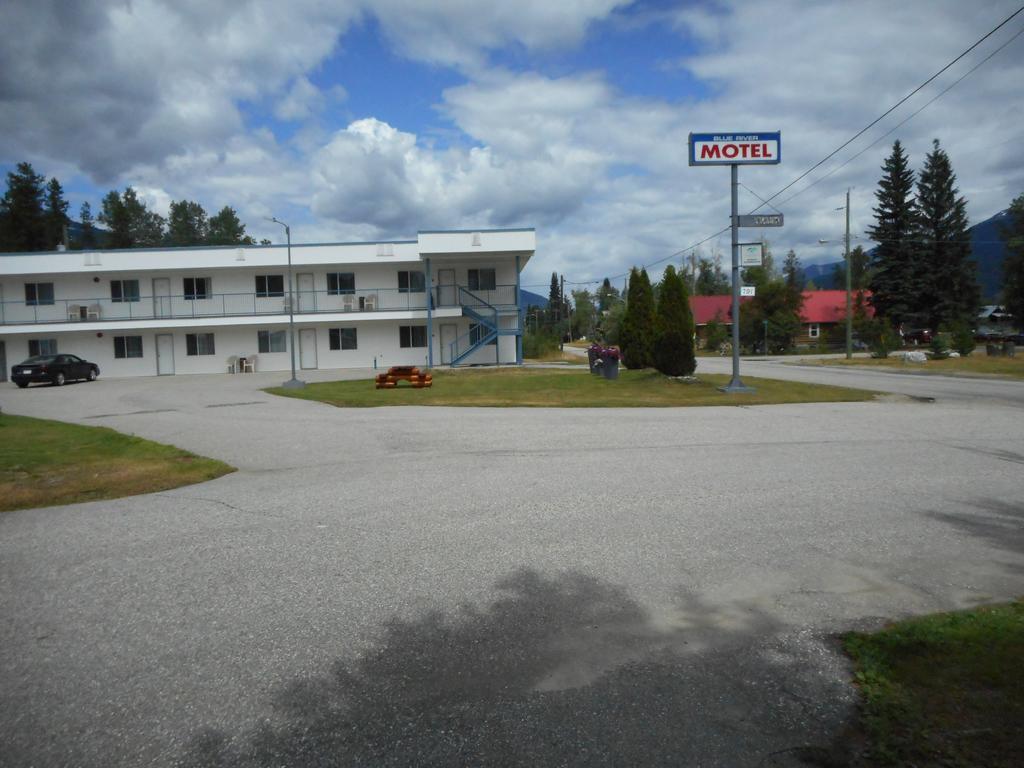 Blue River Motel Екстериор снимка